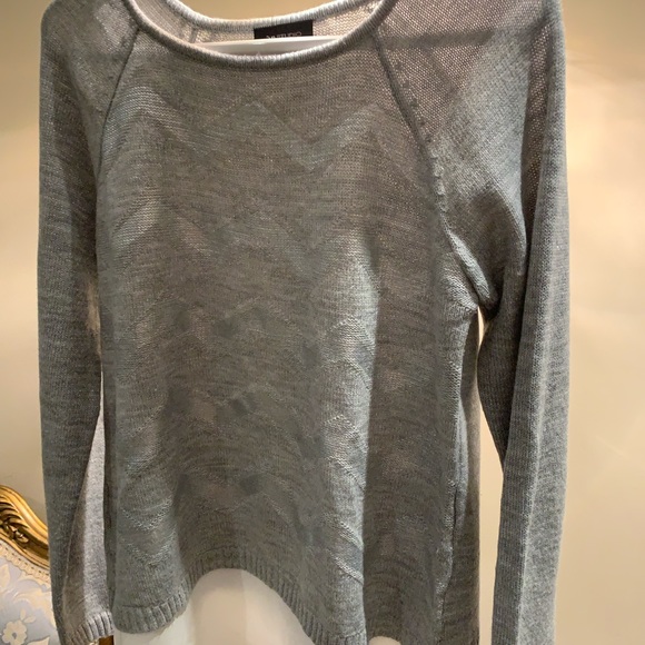 Beautiful sweater AB Studio in gray color and has silver tone .size : large. - Picture 8 of 13